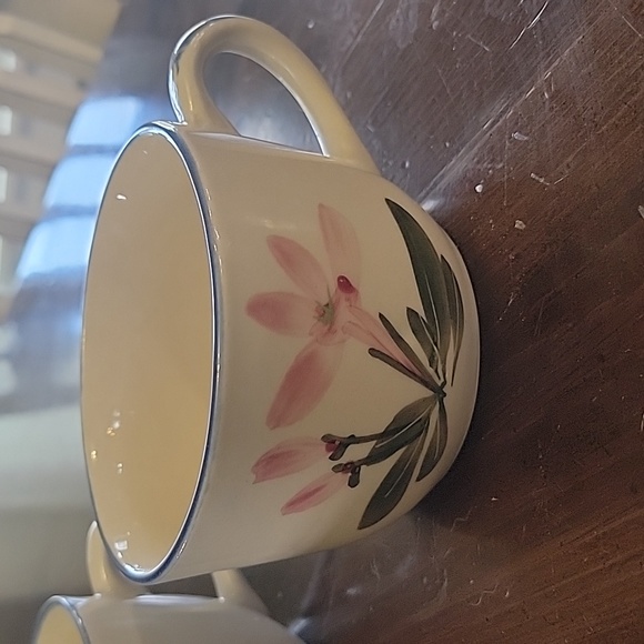 Vintage Set of 4 flower/fruit mugs/bowls made in China - Picture 2 of 11